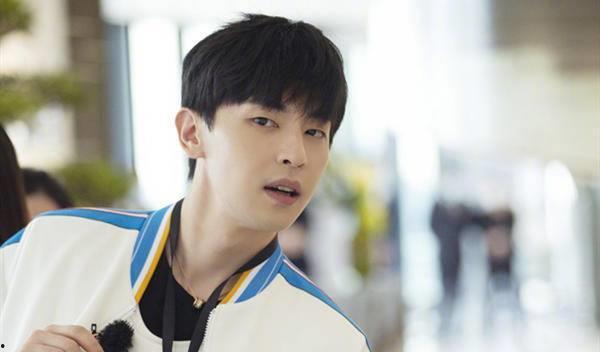 邓伦宋小宝最新爆料,揭秘娱乐圈幕后真相！  第2张