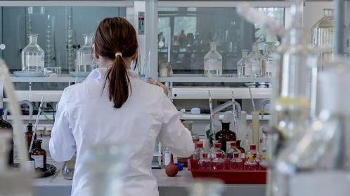 韩国医生爆料烧酒视频在线观看,视频曝光惊人内幕 第3张 韩国医生爆料烧酒视频在线观看,视频曝光惊人内幕 第3张