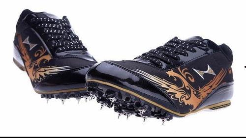 最新钉鞋爆料事件视频播放,揭秘运动鞋界的秘密与争议  第2张